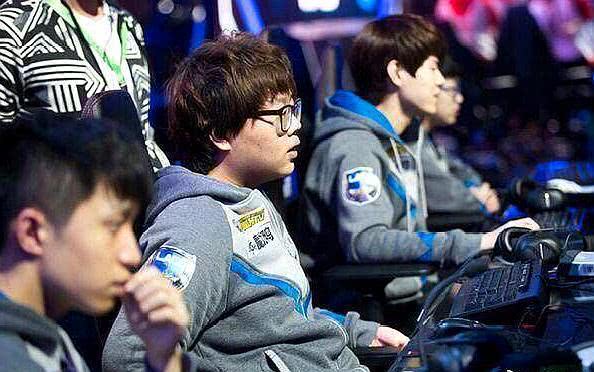 高内角直球 高内角直球